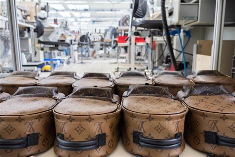 louis vuitton ateliers de production|louis vuitton français.